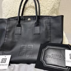 GIVENCHY ブラック トートバッグ ポーチ付きノベルティ - メルカリ