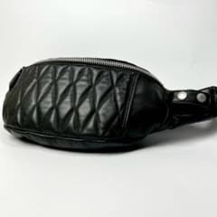 ◆極美品◆SCHOTT パテッド キルティング ウエストポーチ ボディバッグ ◇極美品◇SCHOTT パテッド キルティング ウエストポーチ ボディバッグ
