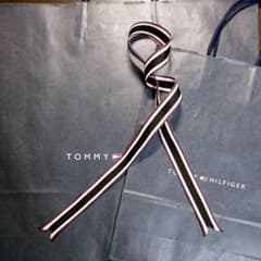 トミーヒルフィガーTOMMY HILFIGERショップ袋 大小 リボン付きセットのサムネイル