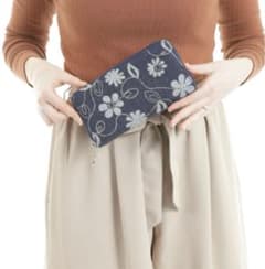 お値下げしました❤️ 美品　SAVOY(サボイ)  長財布  デニム調のサムネイル