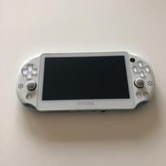 PlayStation®Vita（PCH-2000シリーズ） Wi-Fiモデル…のサムネイル