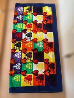 Gianni Versace　ジャンニヴェルサーチ　ビッグサイズ　ビーチ タオル Gianni Versace ジャンニヴェルサーチ ビッグサイズ ビーチ タオル