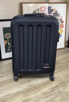 【魅貝様専用】EASTPAK イーストパック キャリーケースのサムネイル