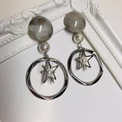 ハンドメイド イヤリング ピアスのサムネイル