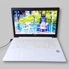 たっぷり大容量1TB❣️可愛いホワイト薄型ノートパソコン✨️Windows11カメラ 美品✨薄型✨たっぷり1TB✨オフィス◎✨i3✨Win11✨カメラ付ノート