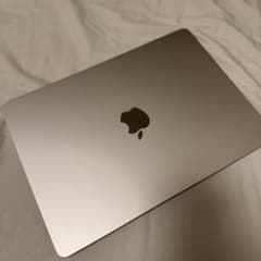 【ほぼ未使用】MacBook Air M3 13インチ 8GB 256GB 美品のサムネイル