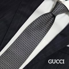 【umiuni959様専用※箱つき】GUCCIGG柄 ネクタイのサムネイル