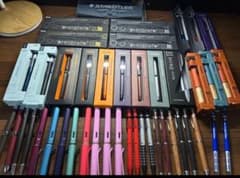 文房具まとめ売り（筆箱も付属）値下げ交渉大歓迎 最終値下げ】高級文房具まとめ売り！！！！！！ - メルカリ