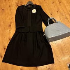 きいちゃん様専用　ungaroブラックスーツのサムネイル