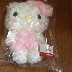ハローキティ ぬいぐるみ 完全未開封のサムネイル