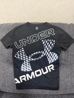 【UNDER ARMOUR】アンダーアーマーTシャツ150ブラックのサムネイル