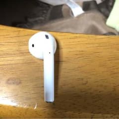 airpods左耳のみのサムネイル