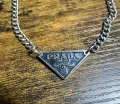 PRADA トライアングル シルバーチェーンネックレス - メルカリ