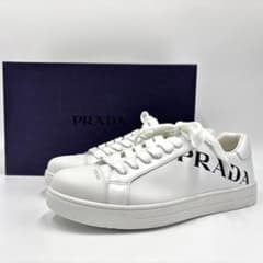未使用に近い】 PRADA プラダ ローカットスニーカー ロゴ ホワイト 白 