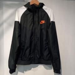 Nike レディースフード付き ウィンドブレイカーのサムネイル