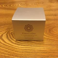 パーフェクトワン薬用ホワイトニングジェルのサムネイル