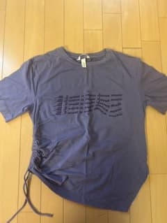 H&M グラフィックTシャツ パープル サイドドロストのサムネイル