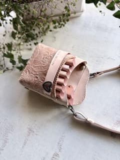 ヌメ革ナチュラル、ローズ型押しの大容量シザーケース - メルカリ