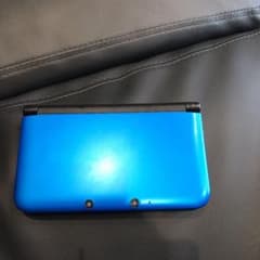 うーぶさん専用　ニンテンドー3DS LL ブルー×ブラックのサムネイル