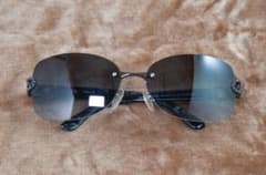 【超美品】LOEWE サングラス SLW334G COL 0568 ブラック系のサムネイル