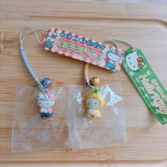 ご当地キティ】なにわ限定・宮崎限定 ストラップ 2点セット - メルカリ