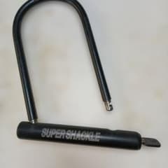 SUPER SHACKLE U字ロック ブラックのサムネイル