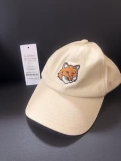 最終値下げ❗️メゾンキツネ　MAISON KITSUNE フォックス刺繍 キャップのサムネイル