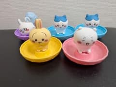 【美品】ちいかわ カプセルトイ フィギュア　5点セットのサムネイル