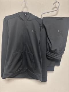 UNDER ARMOUR アンダーアーマーフリース フルジップ 黒　上下セットのサムネイル