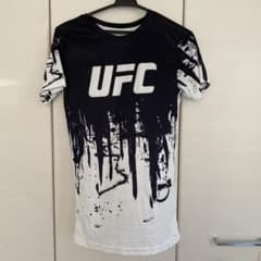 UFC Tシャツ ブラック ホワイト ペイント柄 - メルカリ