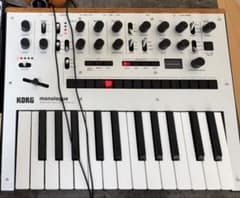 KORG monologue アナログシンセサイザー 本体 - メルカリ