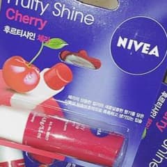 ニベア チェリー リップのサムネイル