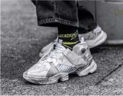 29日まで限定価格Vetements Reebokのサムネイル