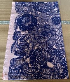 Marimekko KURJENPOLVI ファブリック 生地のサムネイル