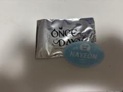 TWICE ONCE DAY ナヨン バッジのサムネイル