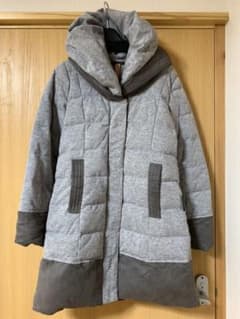 ★美品★ 粧う ヨソオウ サイズ2 ロング ダウン グレーのサムネイル