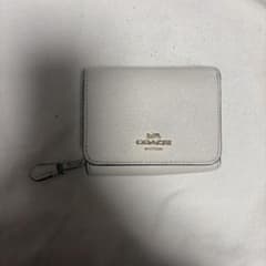 COACH ホワイト 三つ折り財布のサムネイル