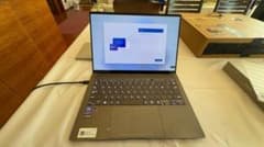 ASUS Zenbook S14 UX5406SA タッチ 32GB/1TBのサムネイル