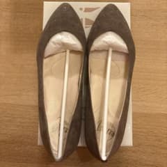 新品未使用 ブラウン スエード フラットパンプスのサムネイル