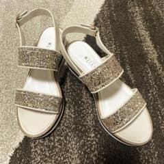 ダイアナ DIANA グリッター サンダル 23.5㎝のサムネイル