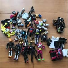 仮面ライダー エグゼイド 装動のサムネイル