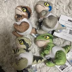 ジュラシック・ワールド復活の大地　マスコット　ラプトル たまごVer.　全4種