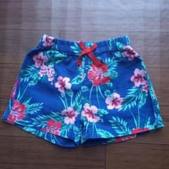 【西松屋チェーン】ハイビスカス柄 ショートパンツ 110のサムネイル