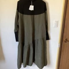 axes femme ロングワンピース カーキ×ブラックのサムネイル