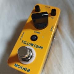 moore yellow compのサムネイル