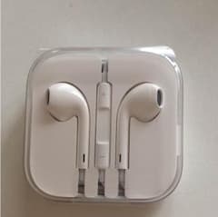 iPhone イヤホン 純正品のサムネイル