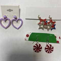 新品未使用 ピアス 3点セットのサムネイル