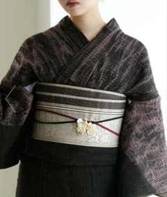 小袋帯utatane×井上絹職 博多織博　ベージュ 小袋帯utatane×井上絹職 博多織博 ベージュ - メルカリ