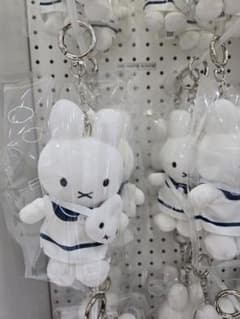 限定商品】釜山 Miffy in BUSAN ぬいぐるみ キーホルダー - メルカリ