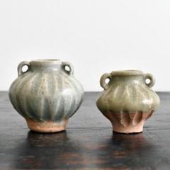 15～16世紀 東南アジア タイ宋胡録青磁鎬文双耳小壺2点セット